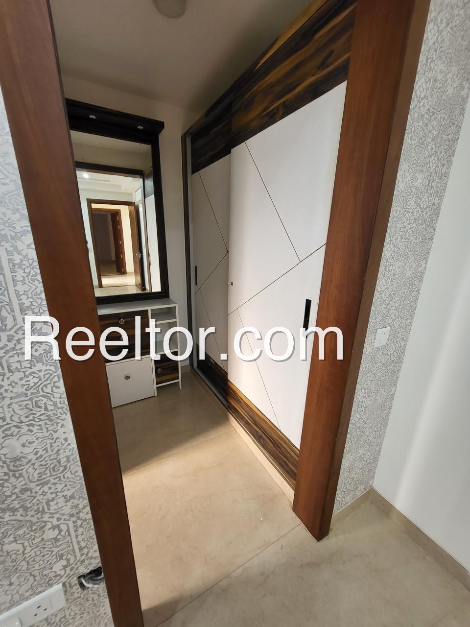 Villa For Sale In Islampur Sadiya