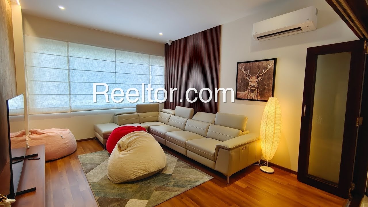 Shop For Rent In 10 Bld Vijayanagar