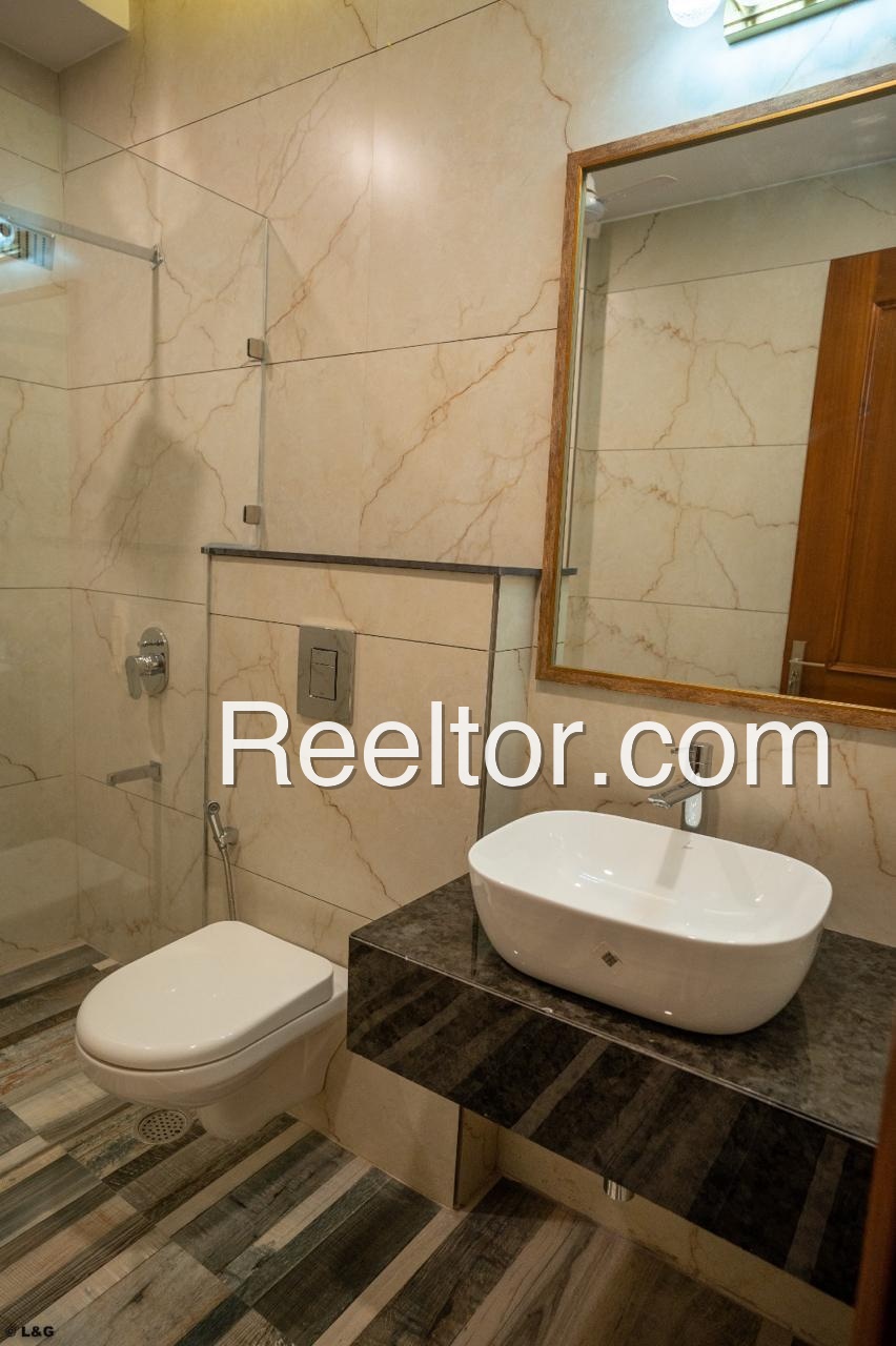 Villa For Rent In Umarval Musafirkhana